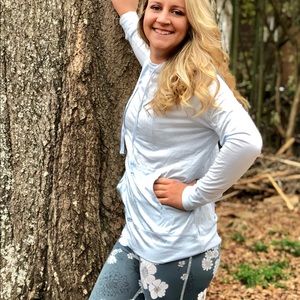 Triangle Cutout Back Hoodie Lightweight T